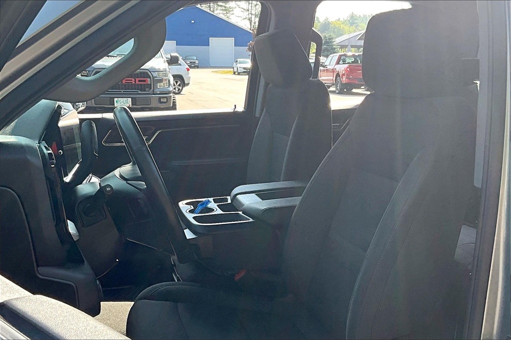 2024 Chevrolet Silverado 1500 LT - Photo 10