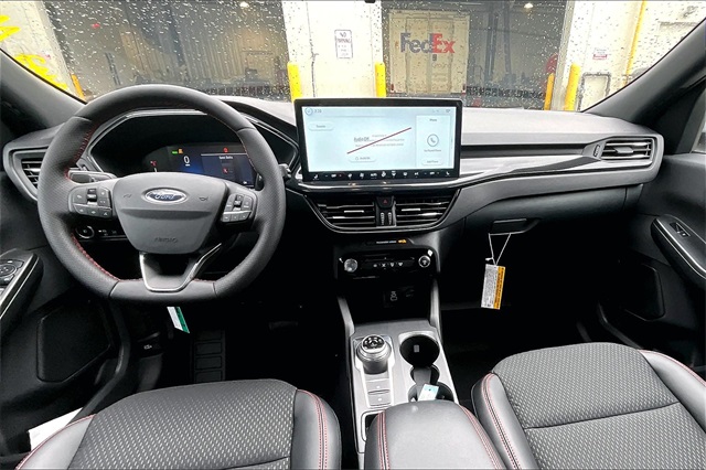 2025 Ford Escape Hybrid ST-Line Select - Photo 6