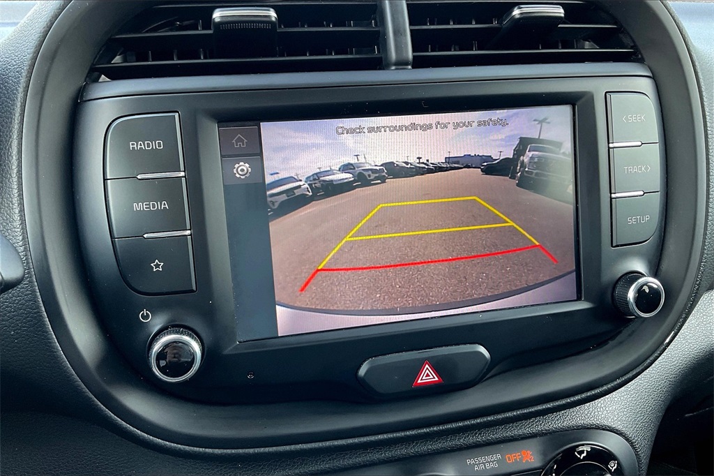 2023 Kia Soul LX - Photo 18