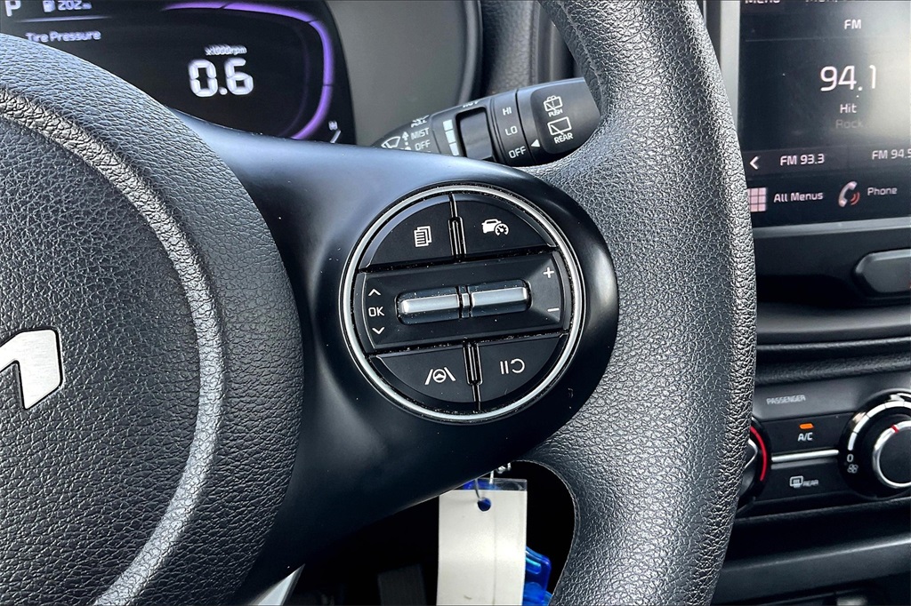 2023 Kia Soul LX - Photo 22