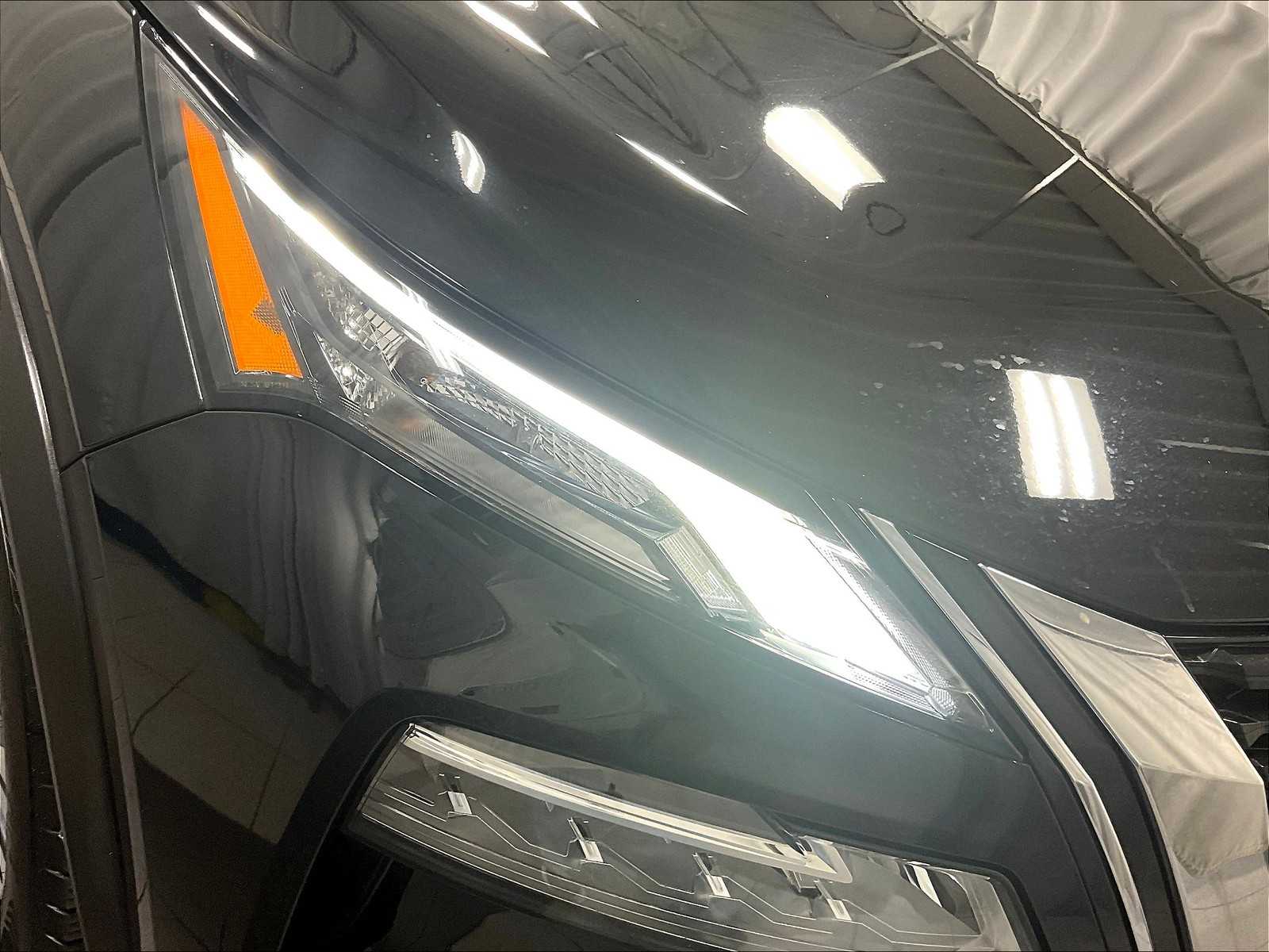 2023 Nissan Rogue SV - Photo 31