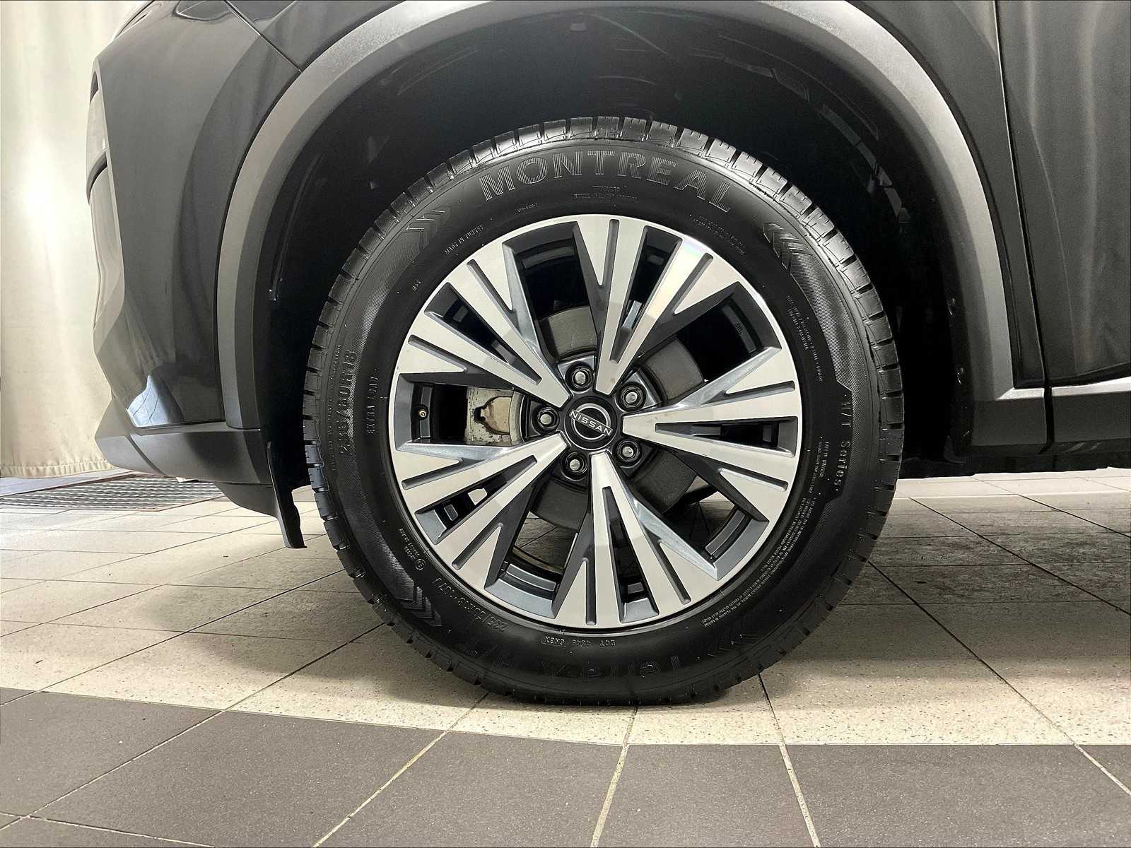2023 Nissan Rogue SV - Photo 7
