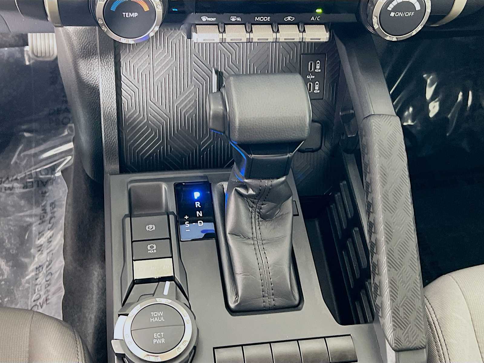 2024 Toyota Tacoma SR5 - Photo 16