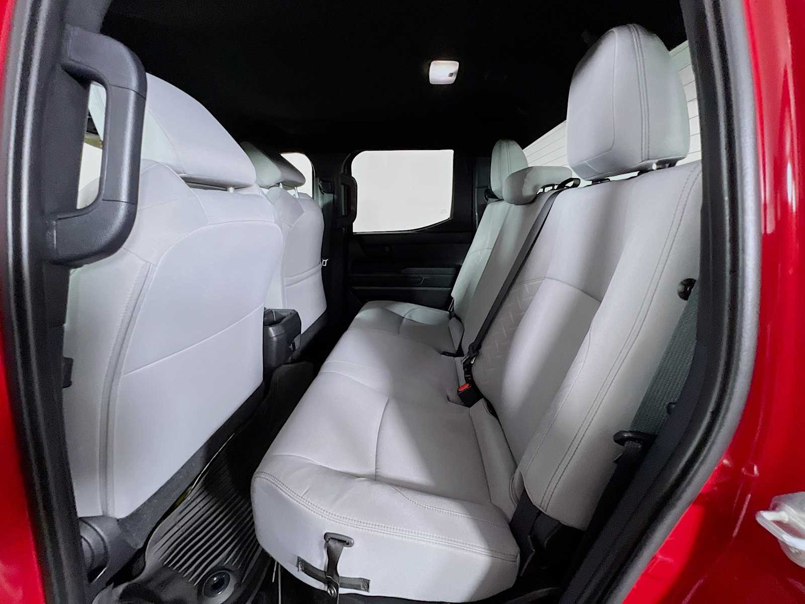 2024 Toyota Tacoma SR5 - Photo 24