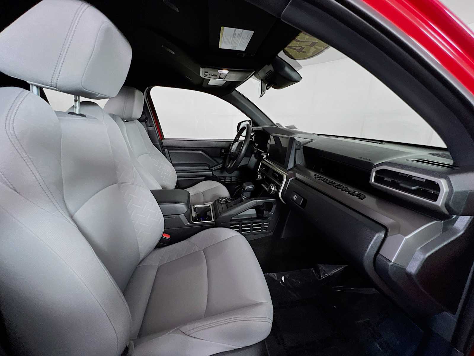 2024 Toyota Tacoma SR5 - Photo 27