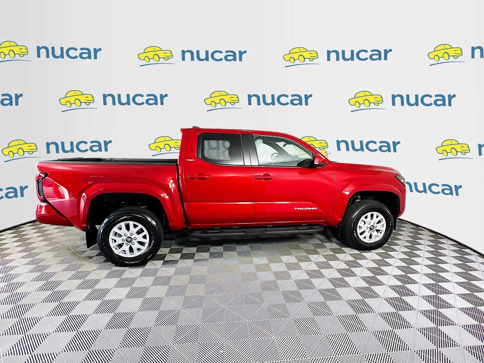 2024 Toyota Tacoma SR5 - Photo 8