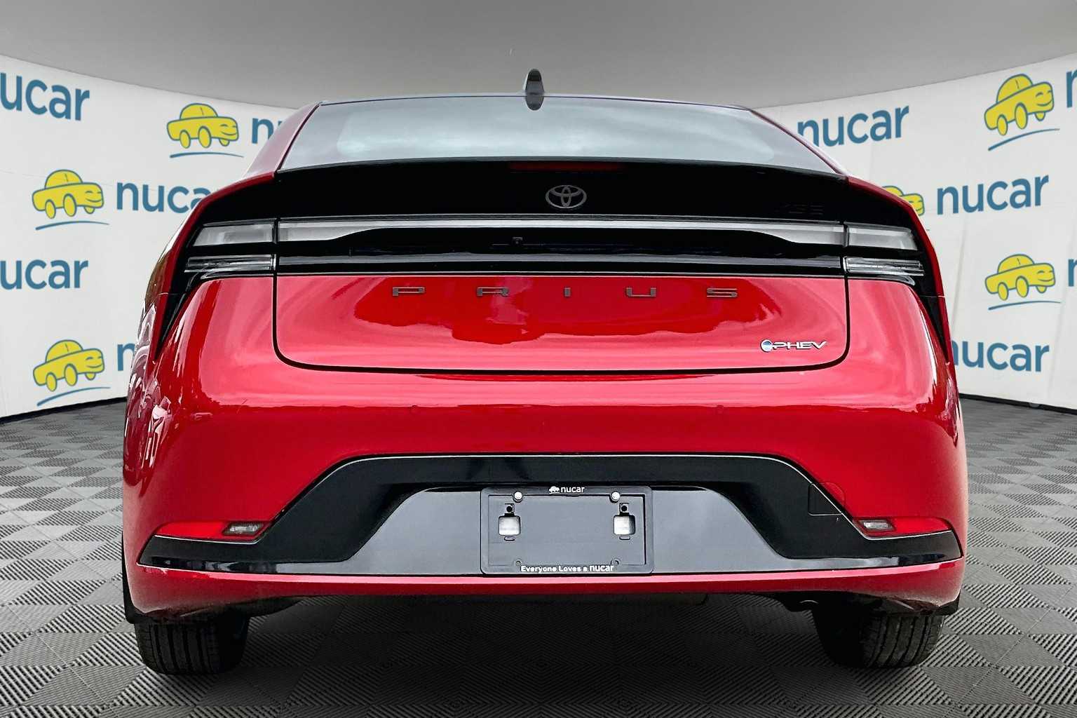 2025 Toyota Prius Plug-In Hybrid XSE - Photo 6