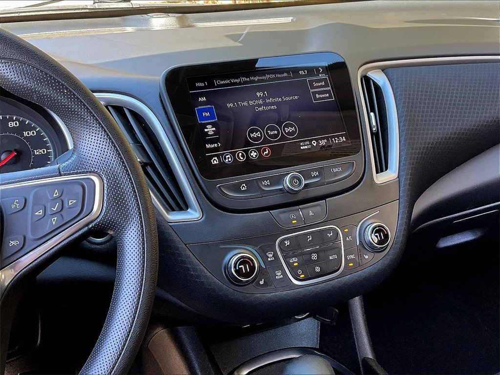 2023 Chevrolet Malibu LT - Photo 17