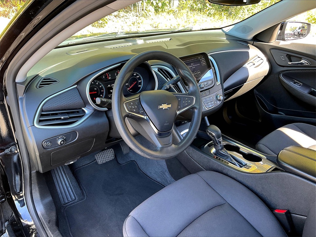 2023 Chevrolet Malibu LT - Photo 8