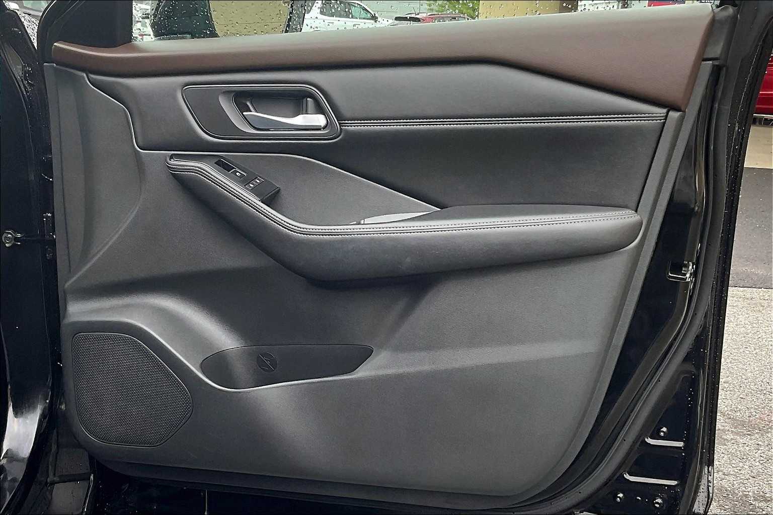 2022 Nissan Rogue SL - Photo 12