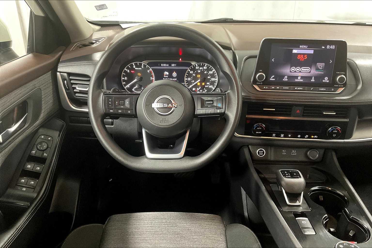 2023 Nissan Rogue SV - Photo 17