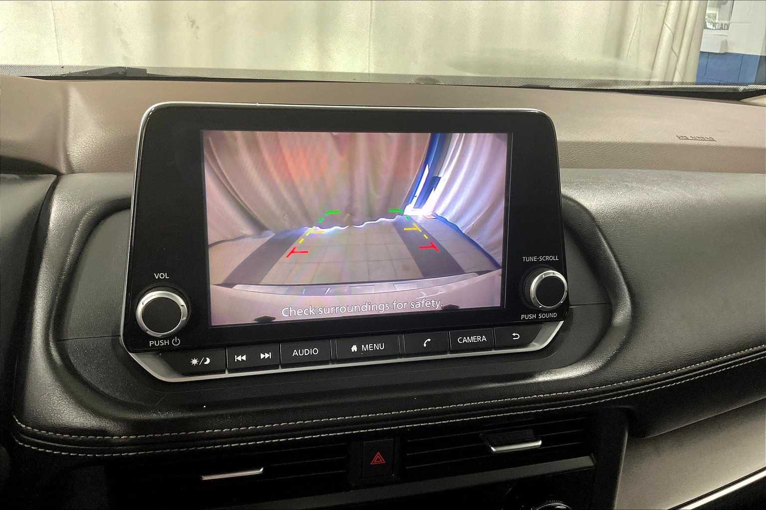2023 Nissan Rogue SV - Photo 19