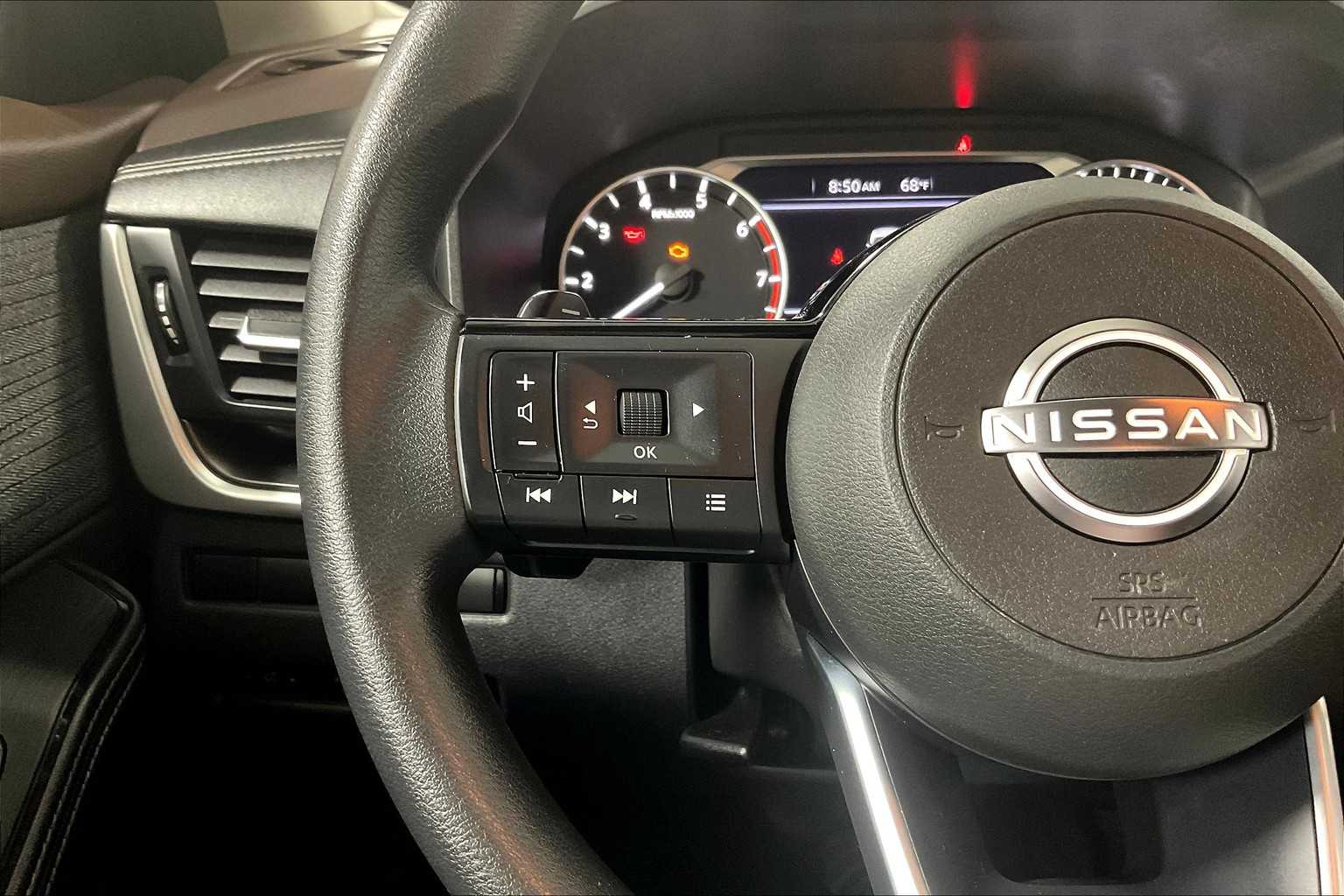 2023 Nissan Rogue SV - Photo 22