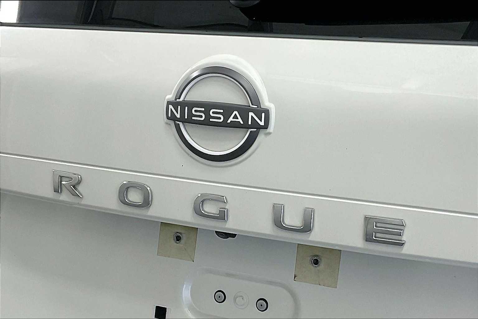 2023 Nissan Rogue SV - Photo 28
