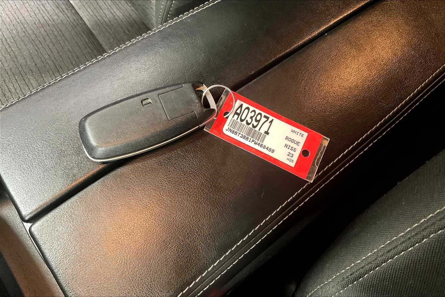 2023 Nissan Rogue SV - Photo 30
