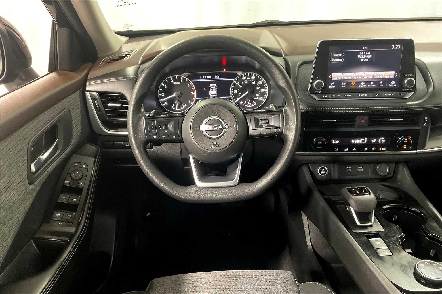 2023 Nissan Rogue SV - Photo 18
