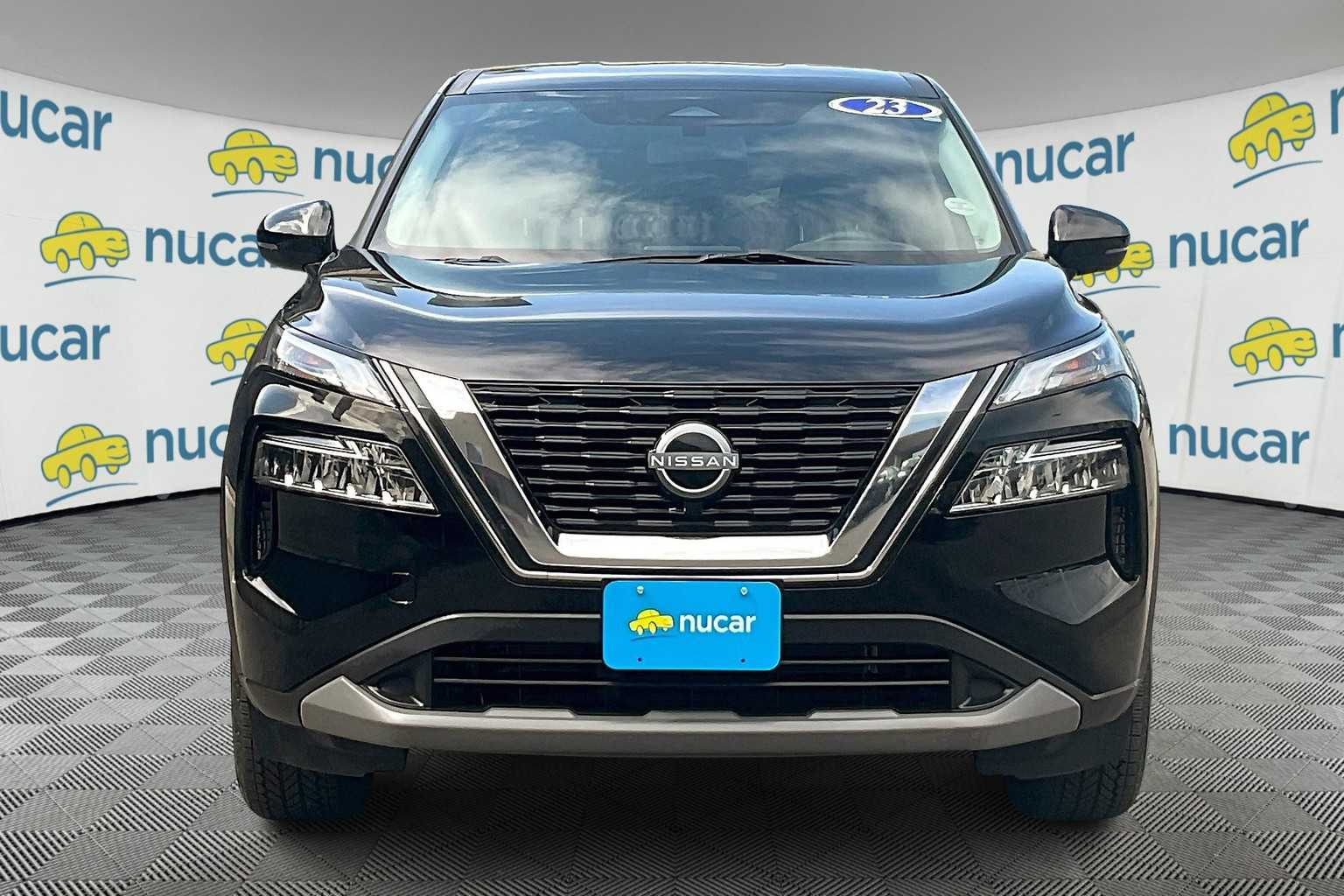 2023 Nissan Rogue SV - Photo 2