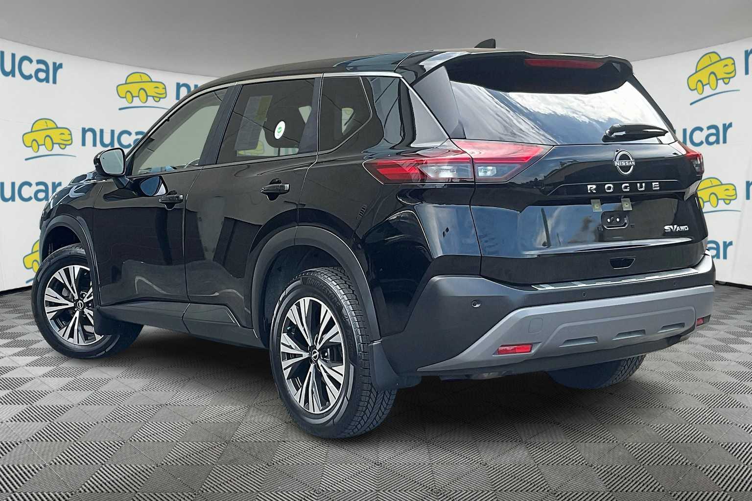 2023 Nissan Rogue SV - Photo 4