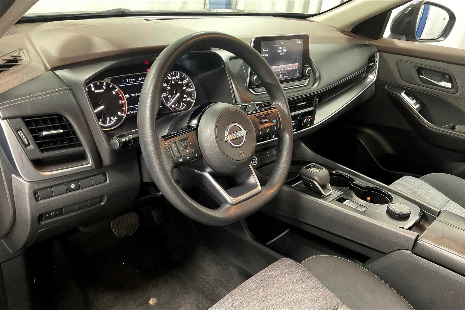 2023 Nissan Rogue SV - Photo 8