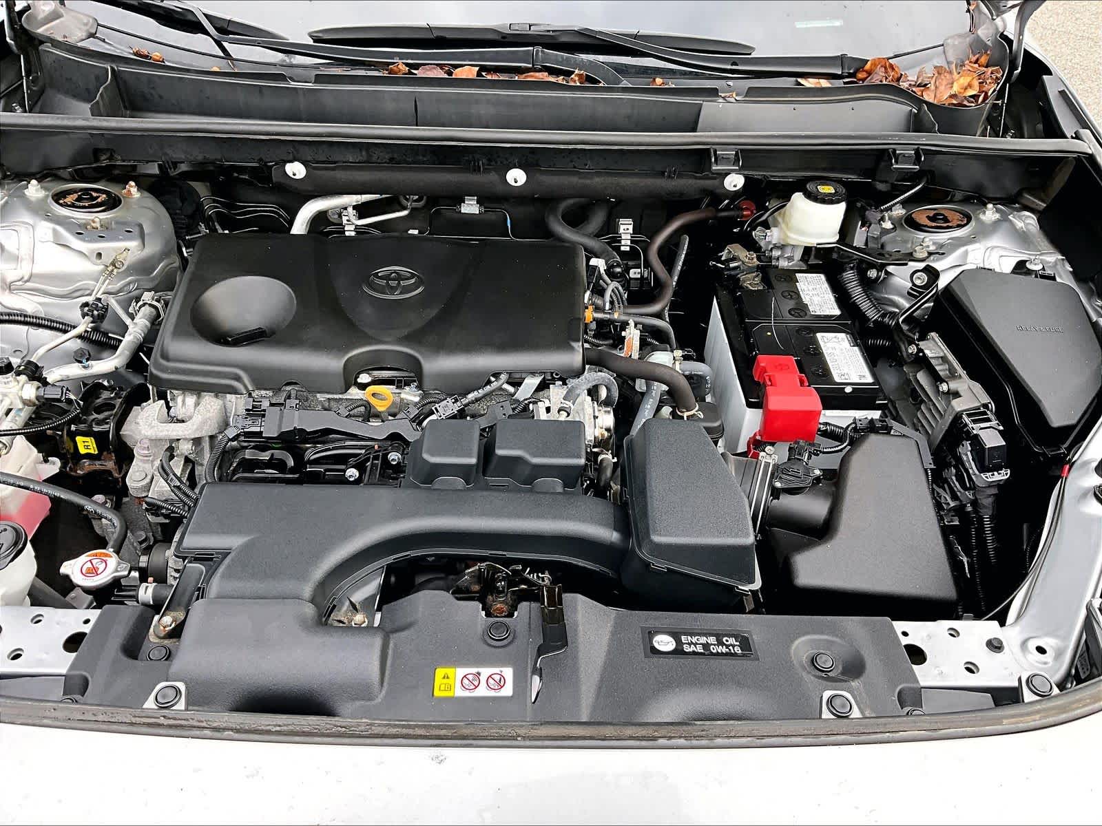 2022 Toyota RAV4 LE - Photo 30