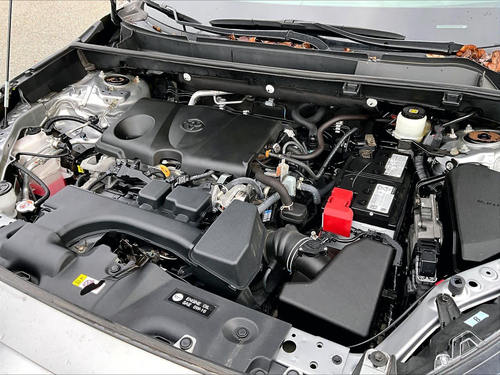 2022 Toyota RAV4 LE - Photo 35