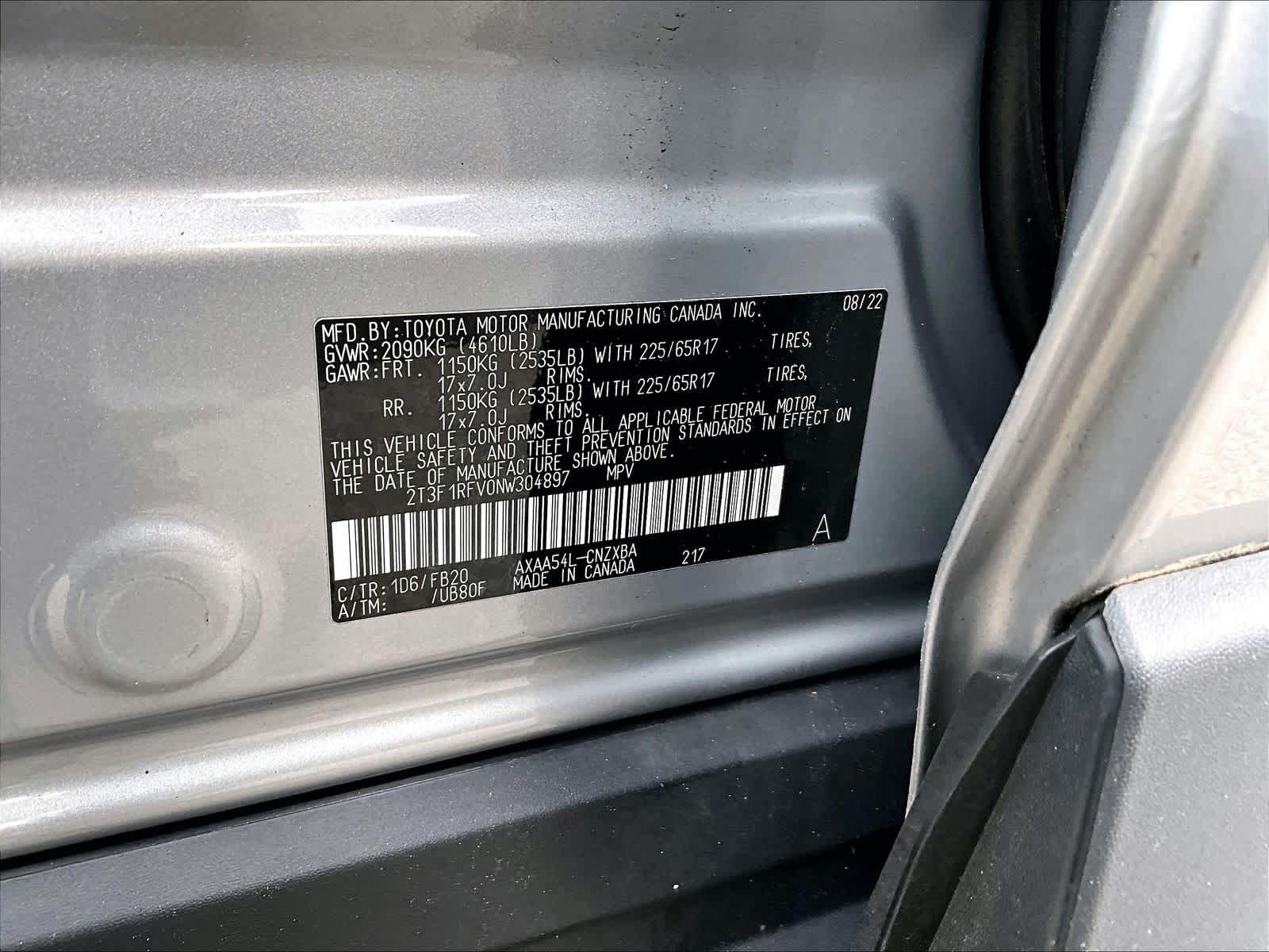 2022 Toyota RAV4 LE - Photo 36