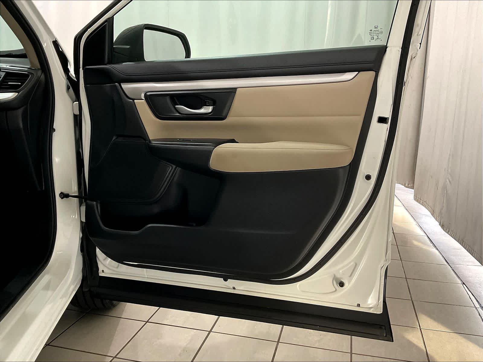 2018 Honda CR-V LX - Photo 12