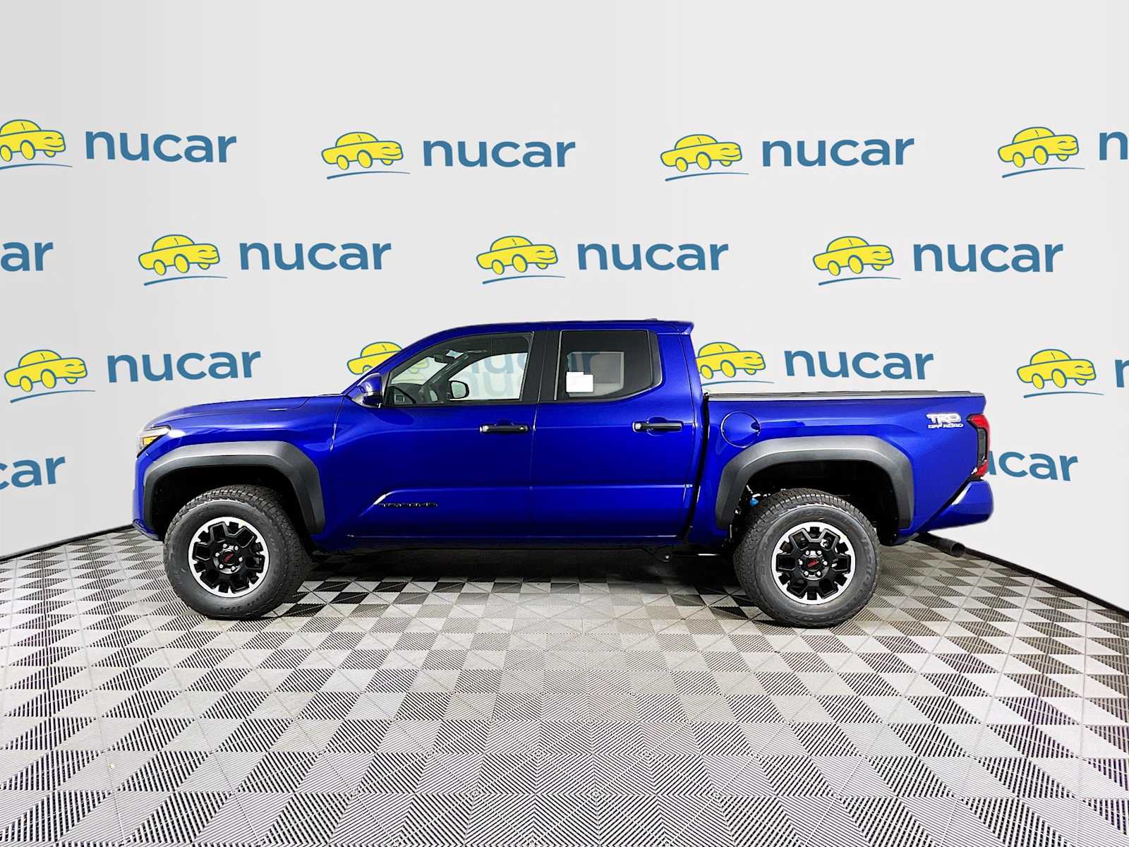 2025 Toyota Tacoma TRD Off Road - Photo 3