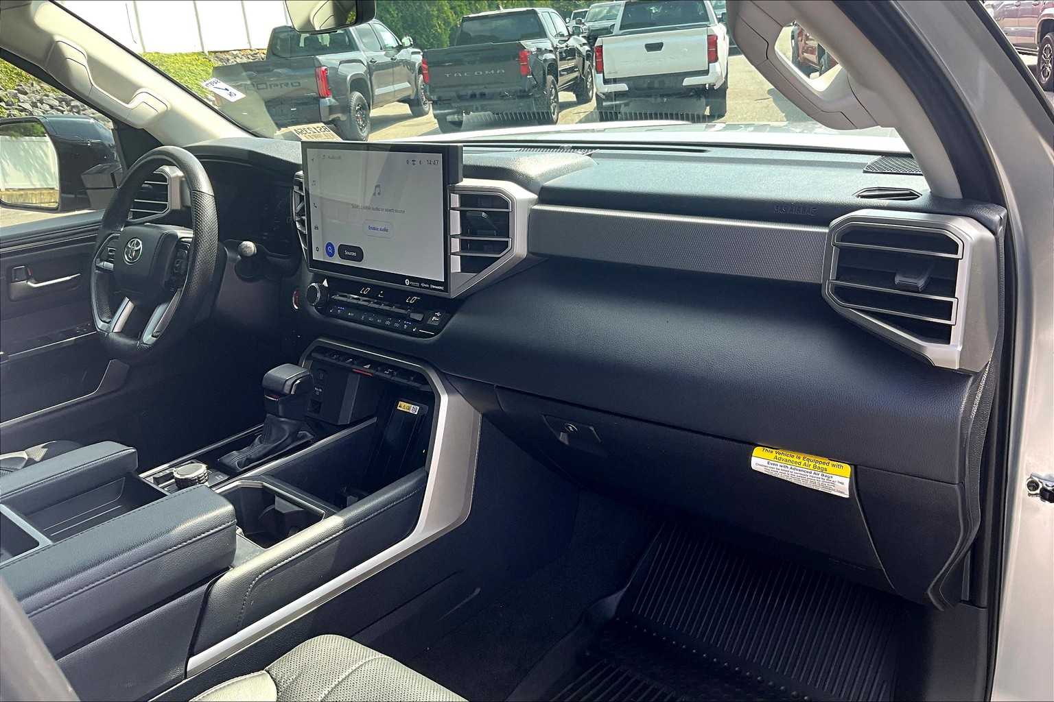 2024 Toyota Tundra Limited - Photo 14