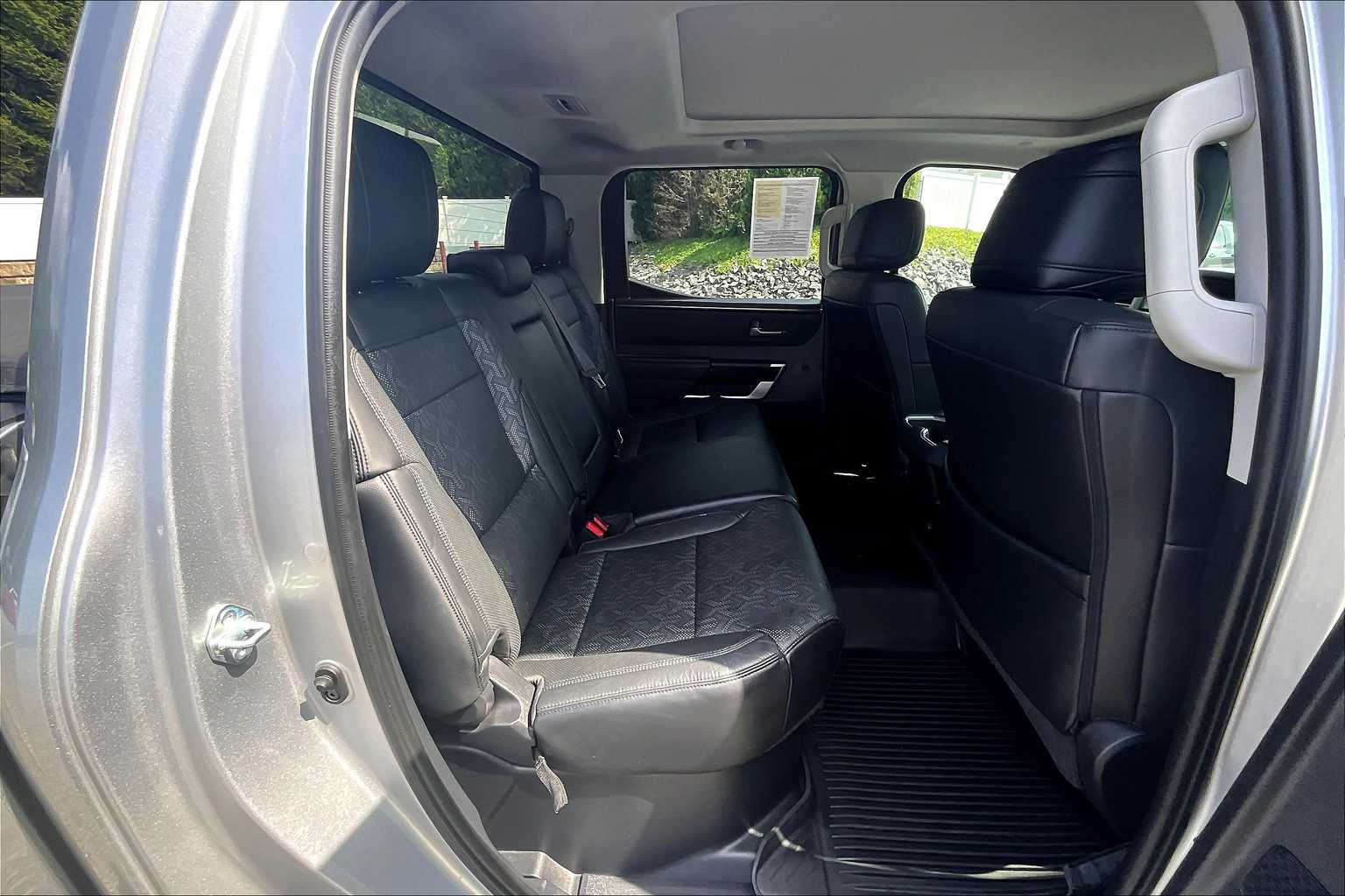 2024 Toyota Tundra Limited - Photo 16