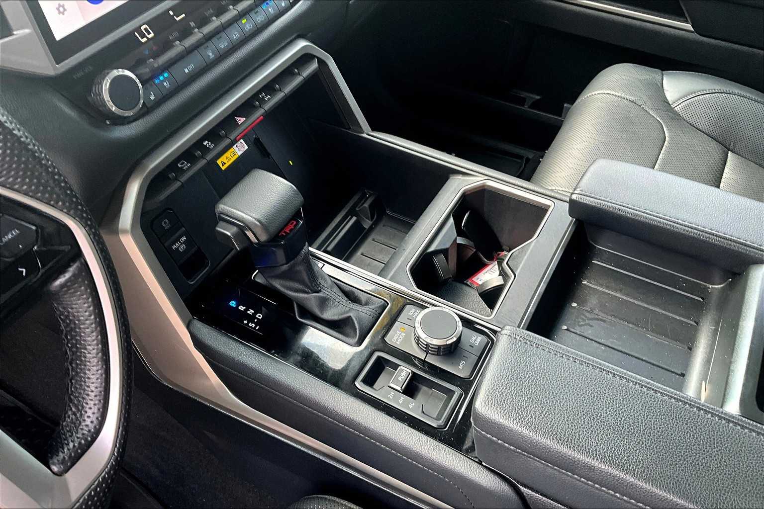 2024 Toyota Tundra Limited - Photo 20