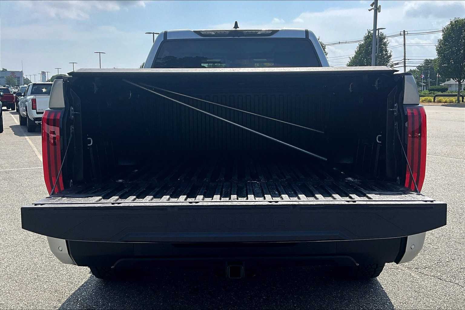 2024 Toyota Tundra Limited - Photo 32