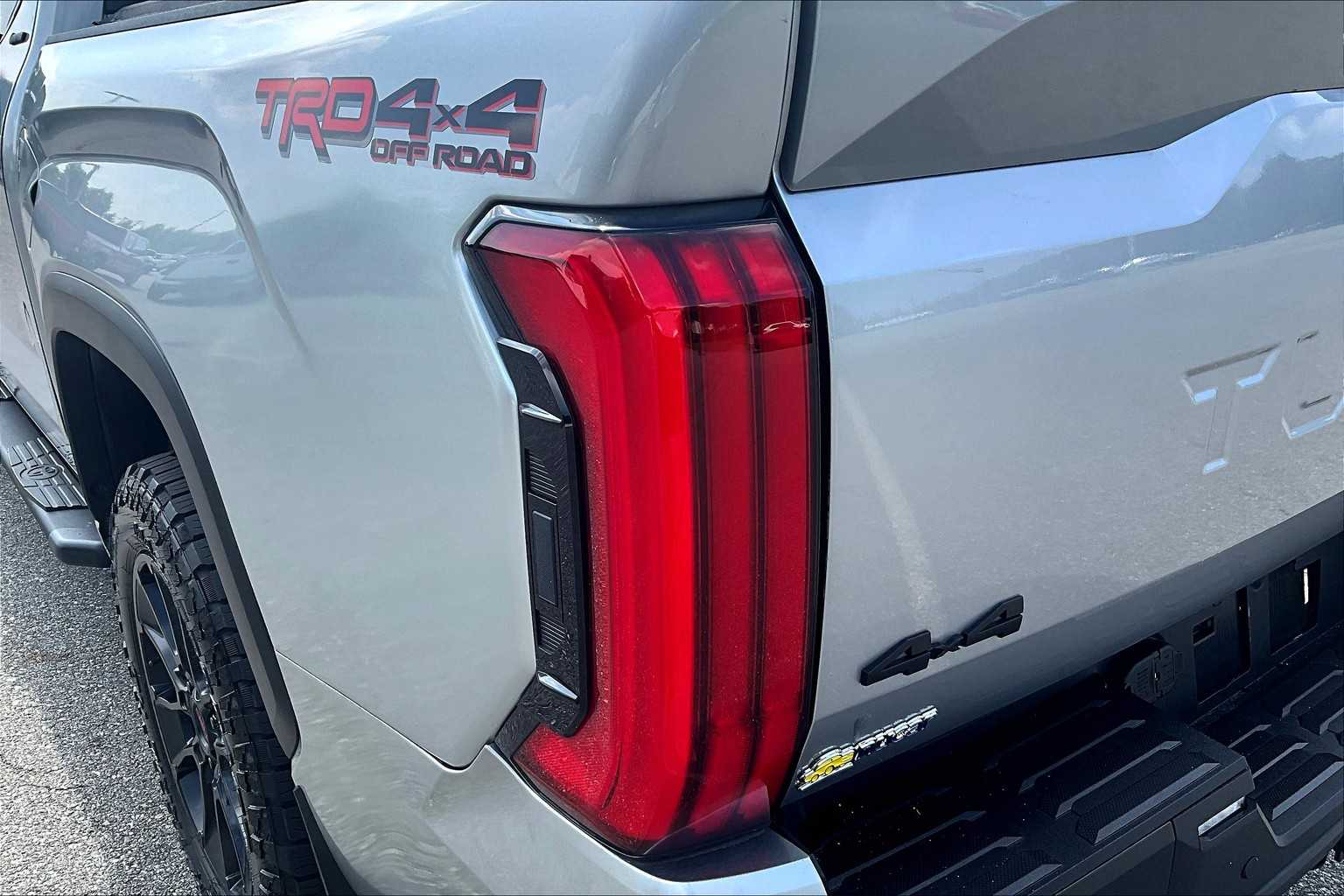 2024 Toyota Tundra Limited - Photo 35