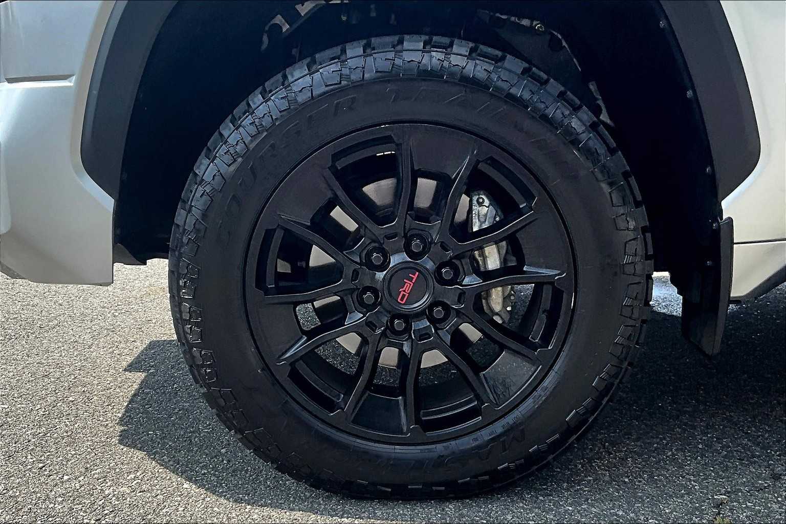 2024 Toyota Tundra Limited - Photo 7