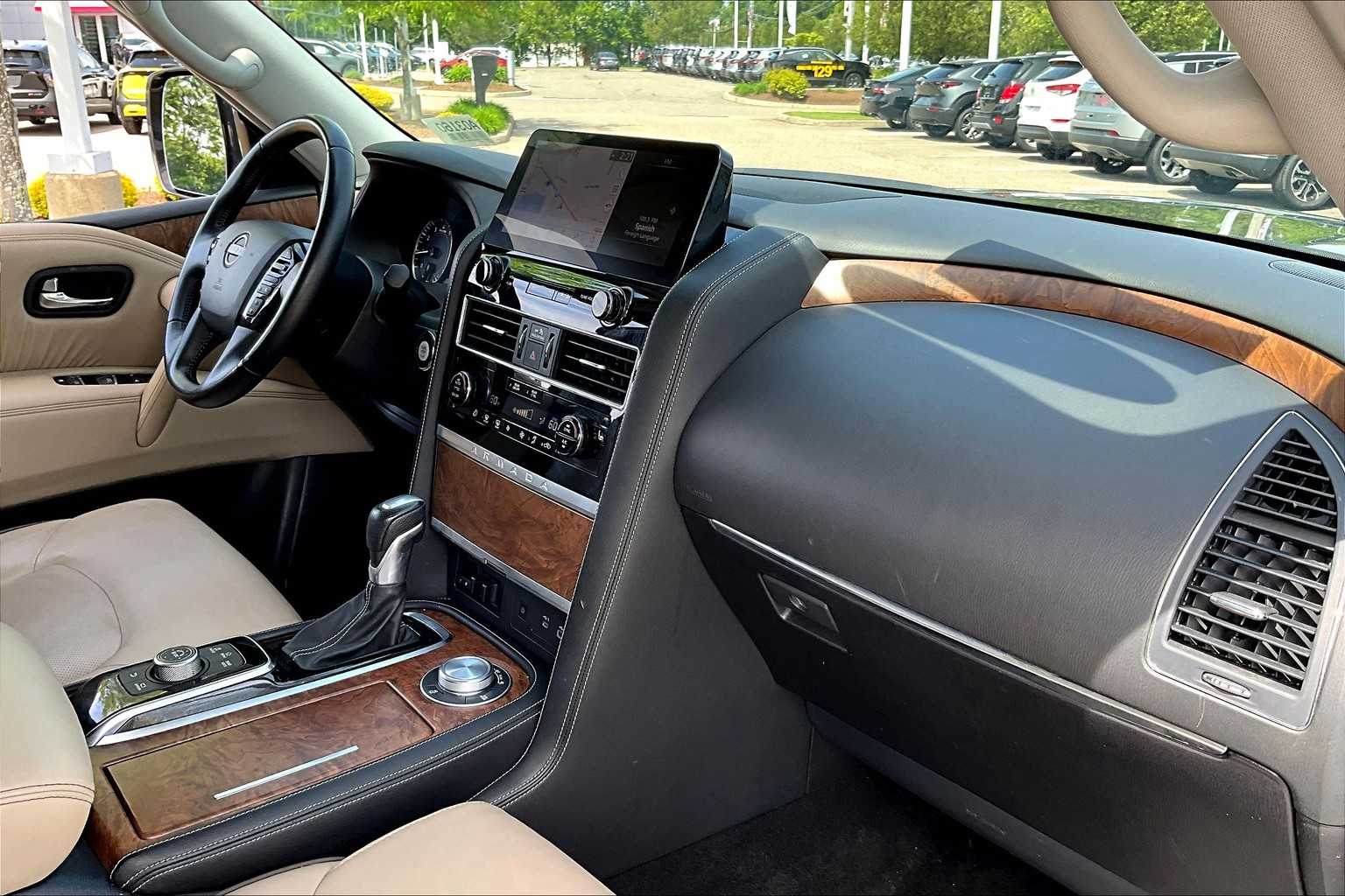 2023 Nissan Armada SL - Photo 14
