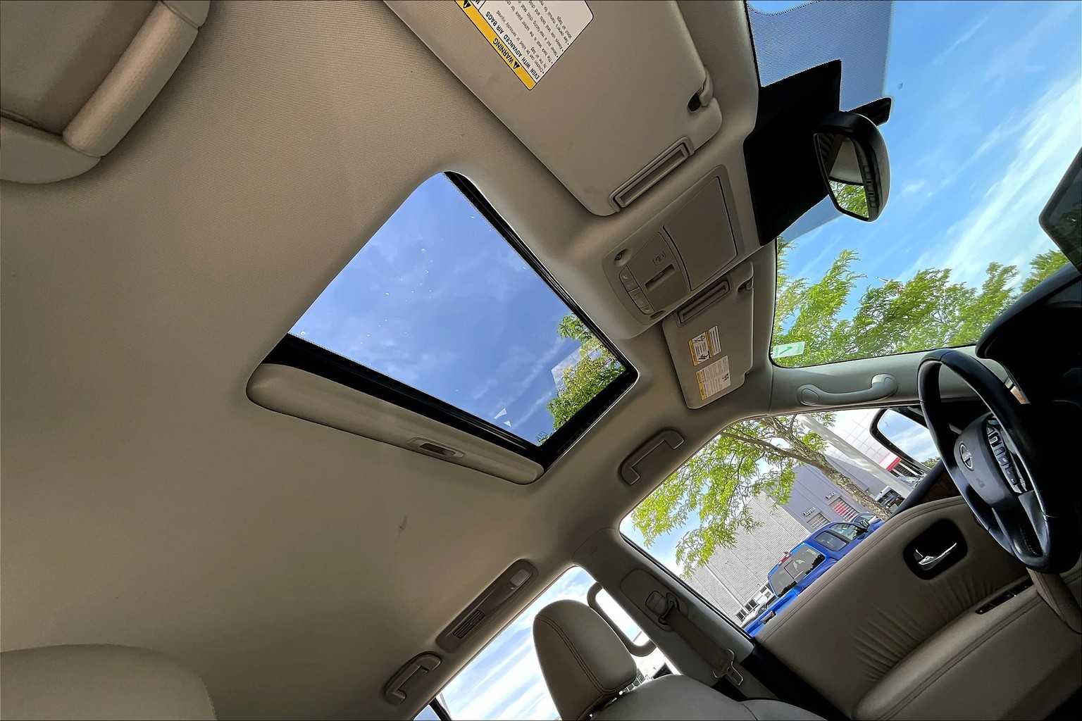 2023 Nissan Armada SL - Photo 23