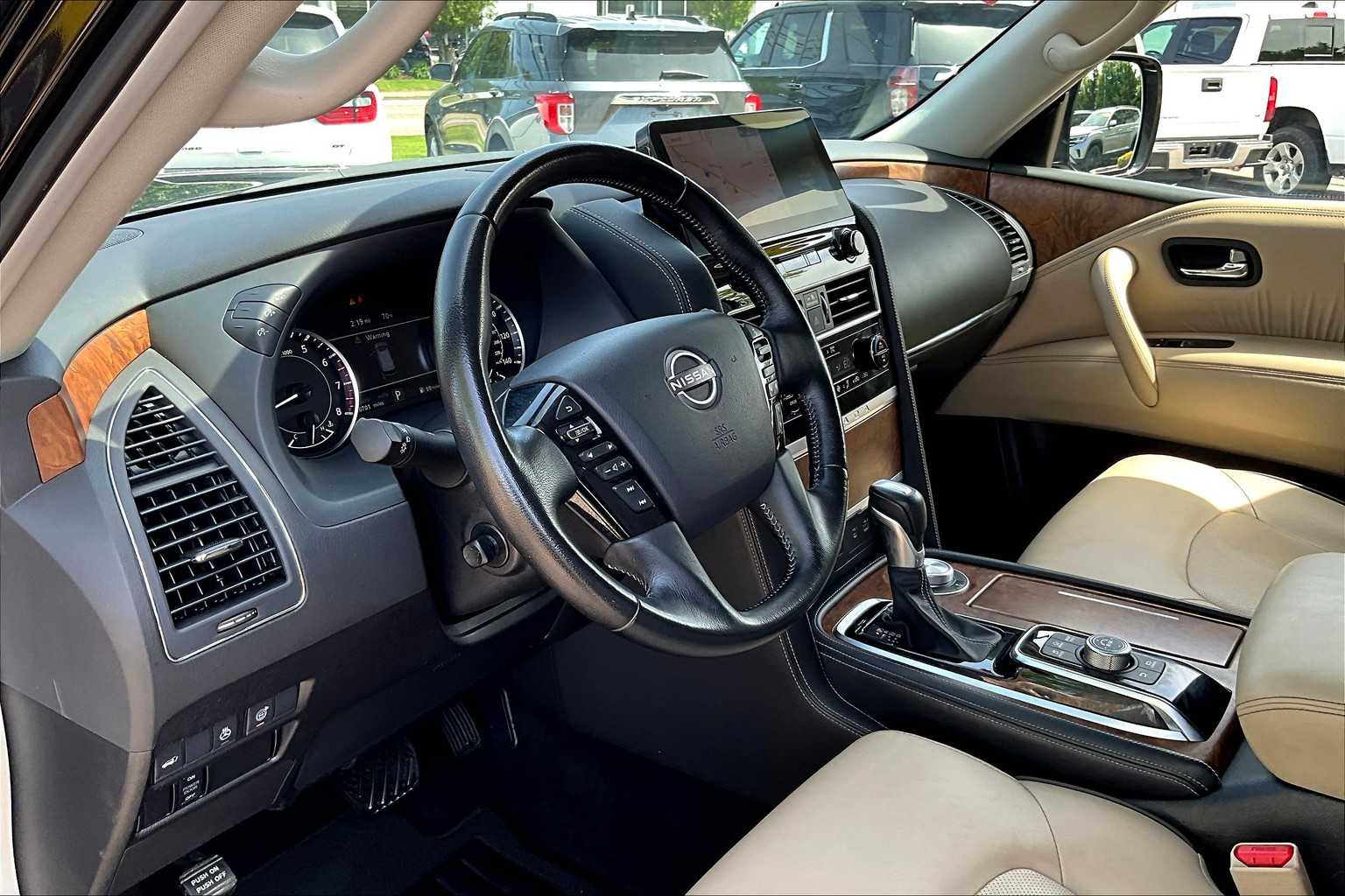 2023 Nissan Armada SL - Photo 8