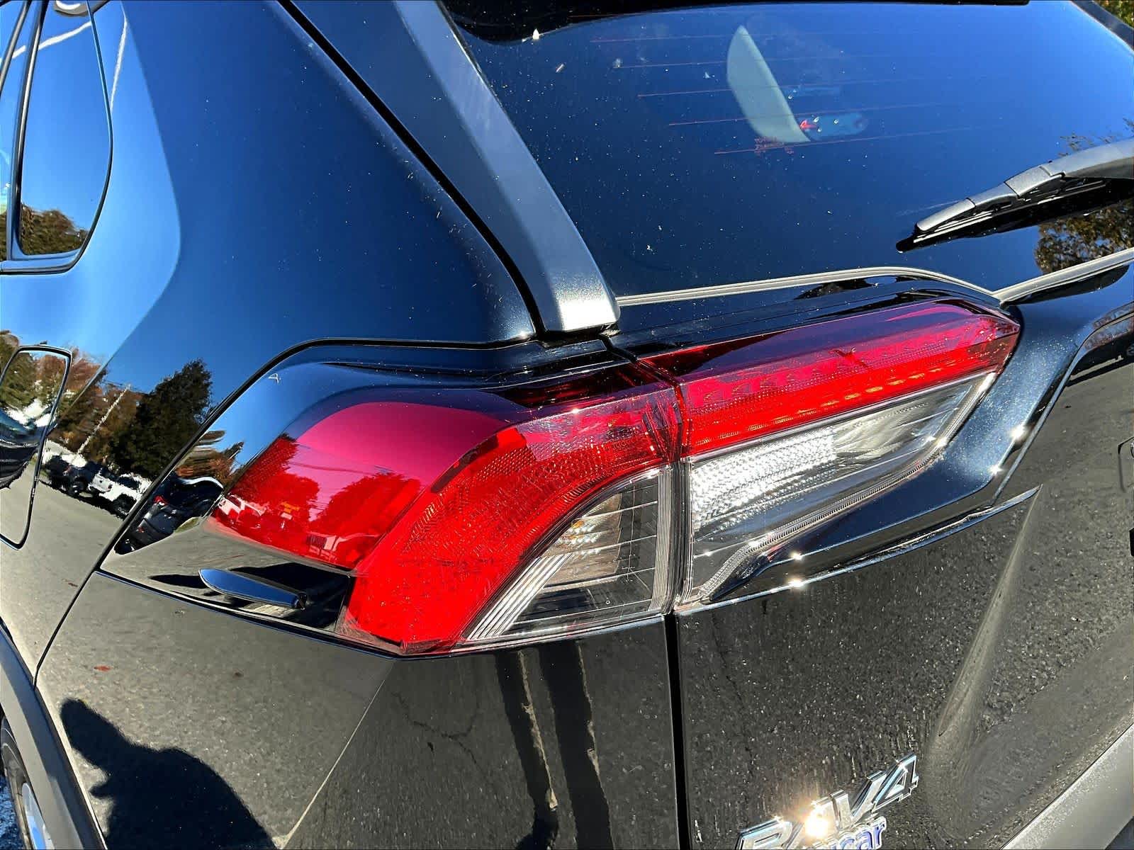 2024 Toyota RAV4 LE - Photo 34