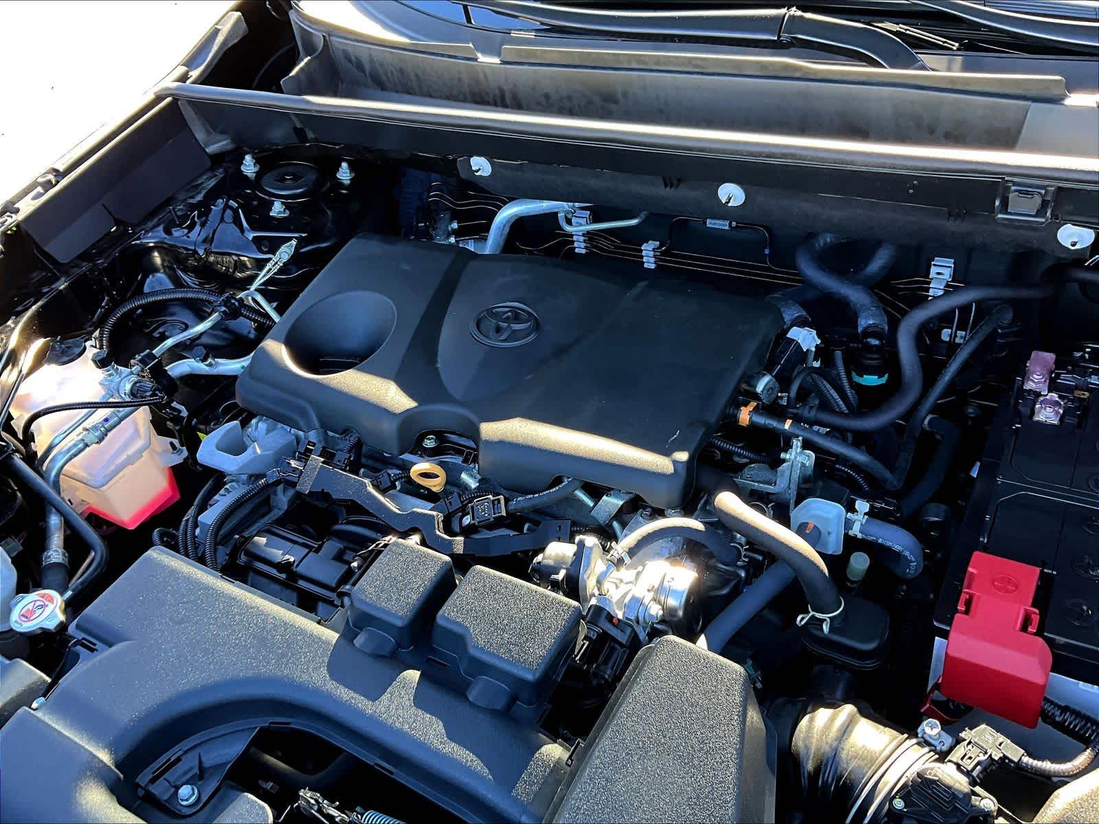 2024 Toyota RAV4 LE - Photo 35