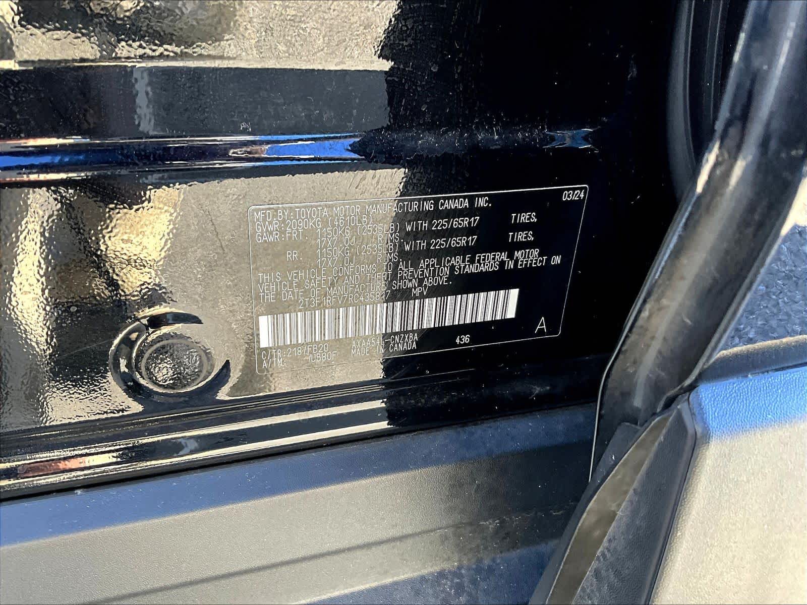 2024 Toyota RAV4 LE - Photo 36