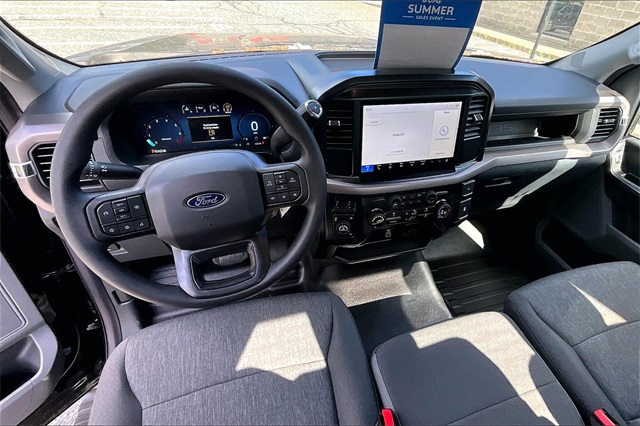 2025 Ford F-150 XL - Photo 6