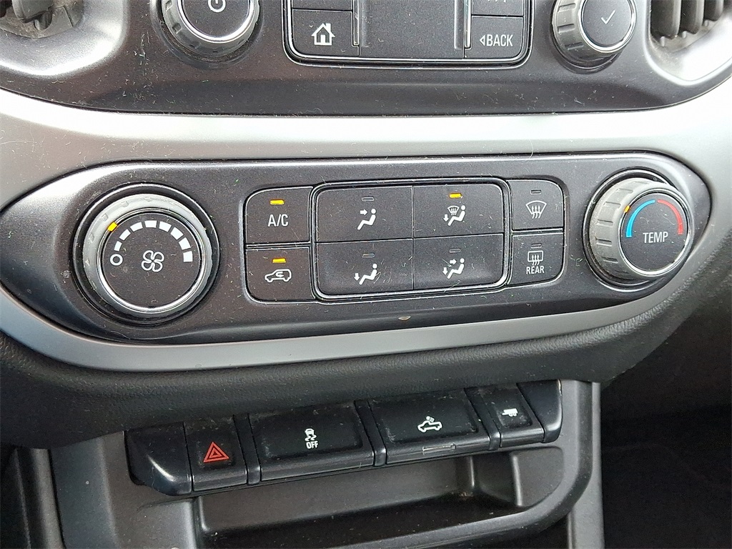 2022 Chevrolet Colorado LT - Photo 15
