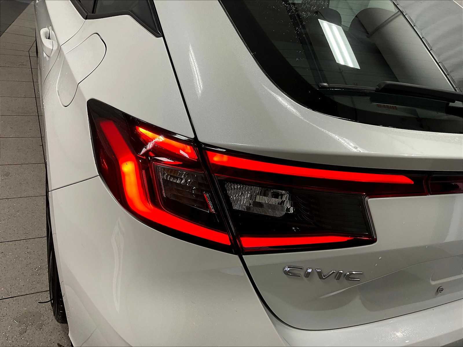2023 Honda Civic Hatchback Sport - Photo 33