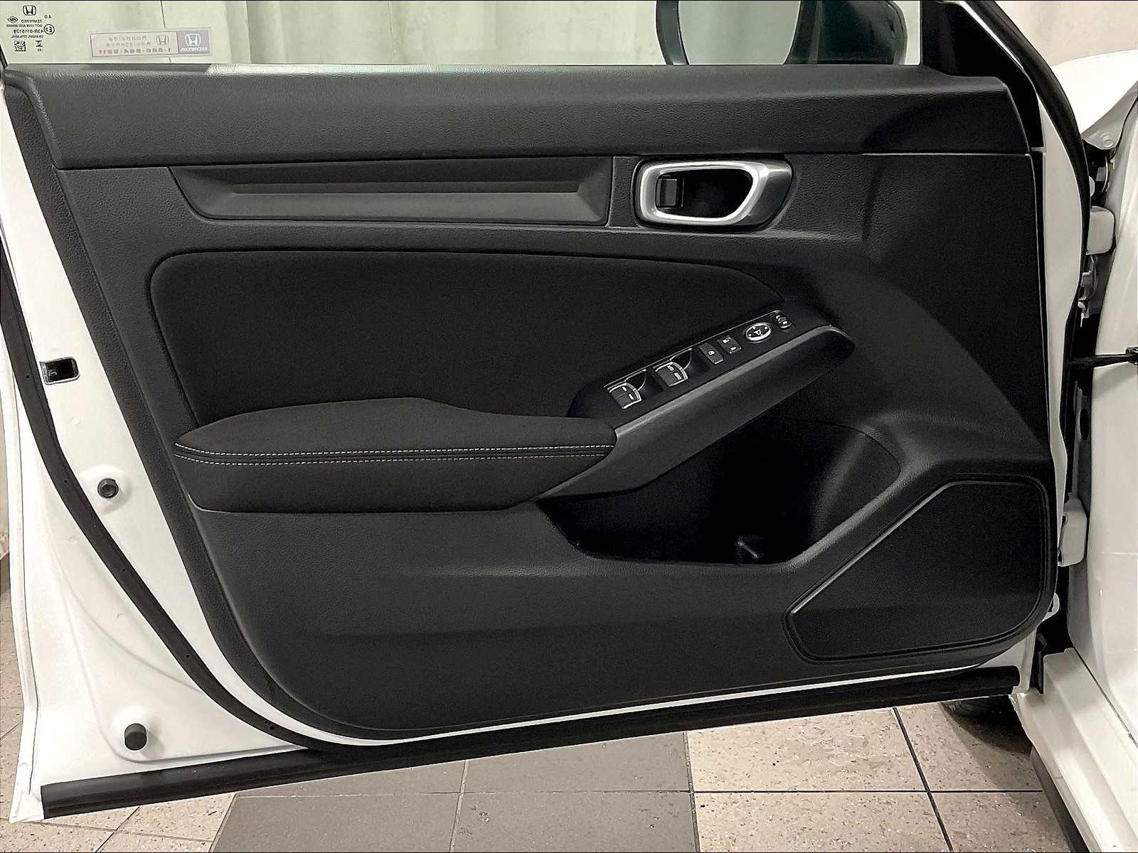 2023 Honda Civic Hatchback Sport - Photo 9