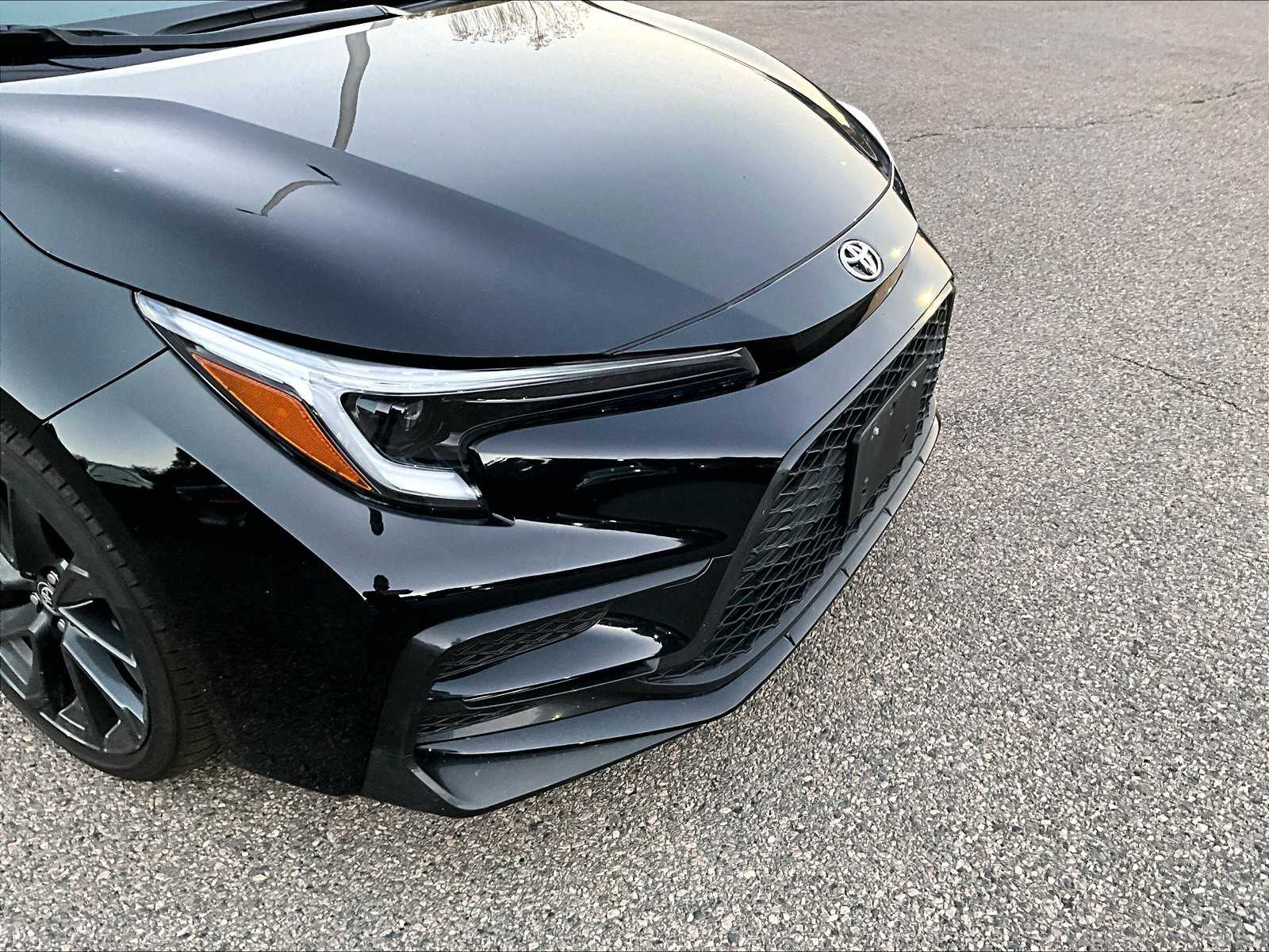 2025 Toyota Corolla SE - Photo 5