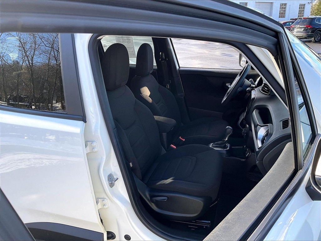 2021 Jeep Renegade Latitude - Photo 11