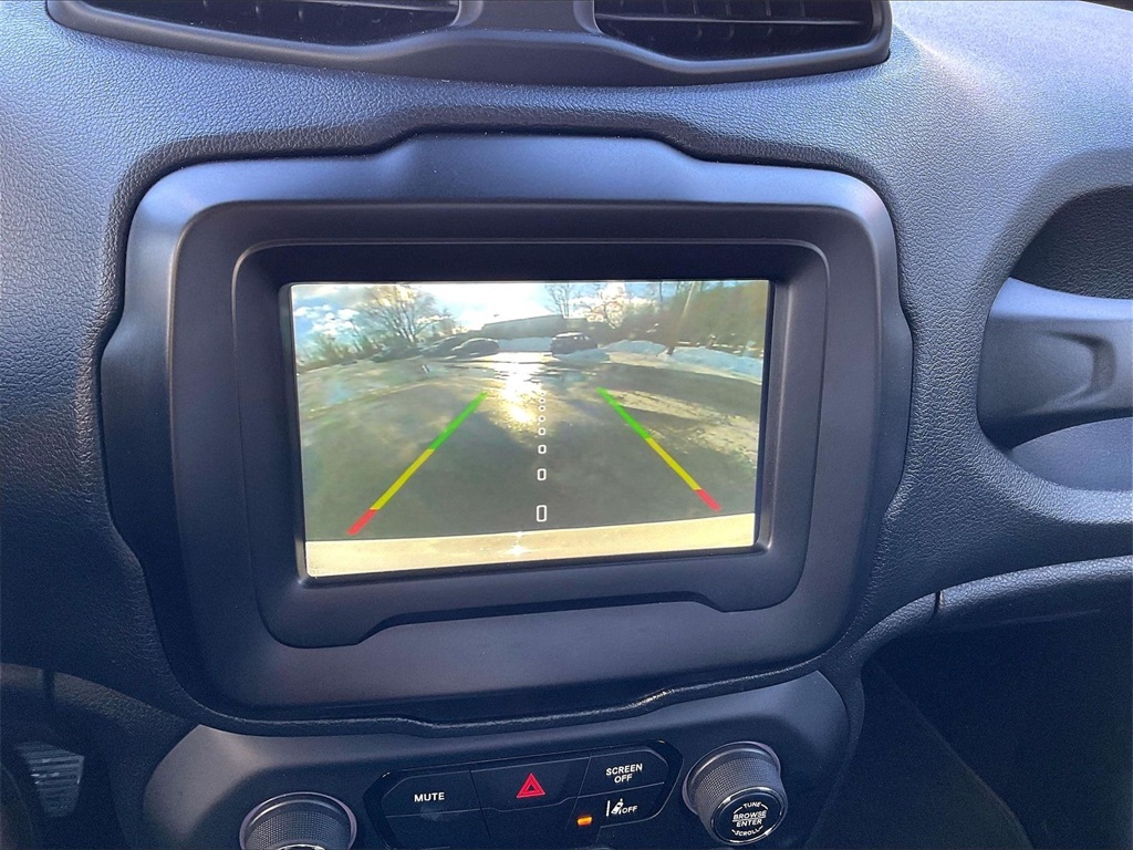 2021 Jeep Renegade Latitude - Photo 15