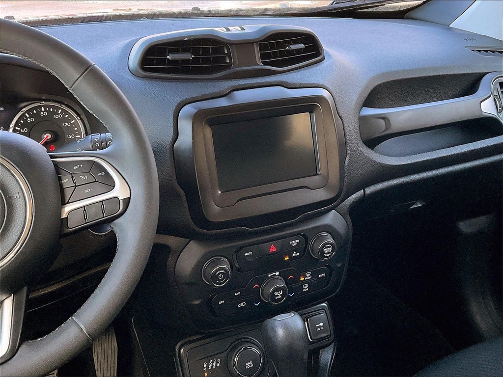 2021 Jeep Renegade Latitude - Photo 17