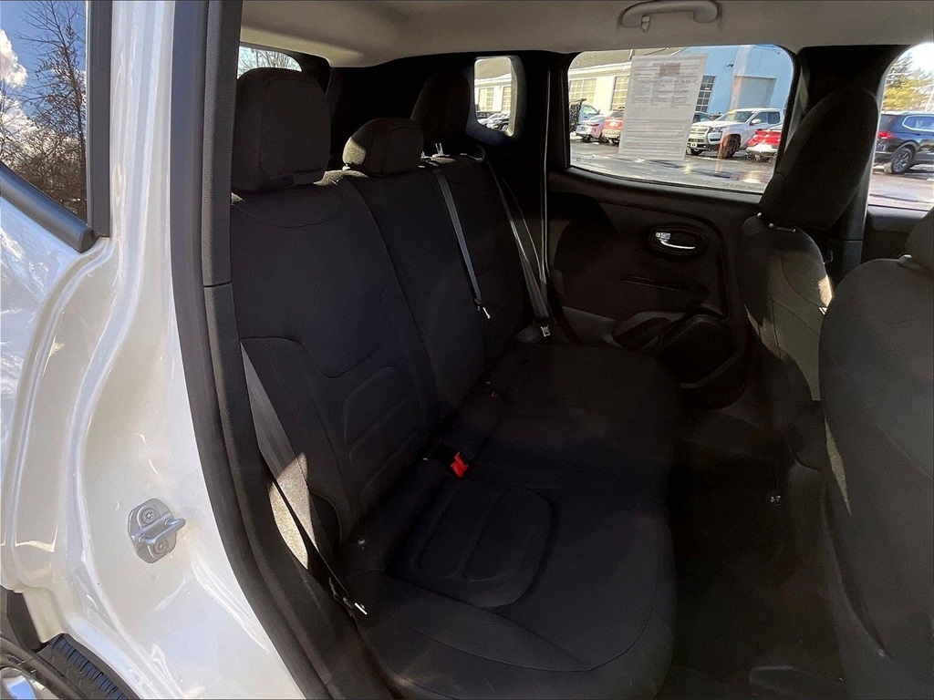 2021 Jeep Renegade Latitude - Photo 18