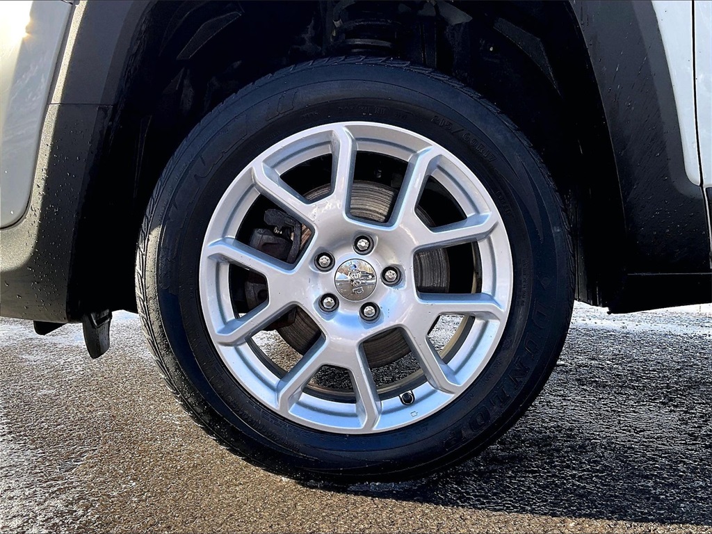 2021 Jeep Renegade Latitude - Photo 21